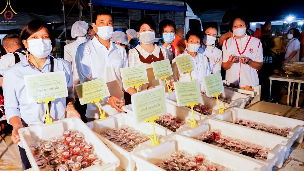ภาพ No.70049:พิธีถวายภัตตาหารเป็นสังฆทาน แด่คณะพระธรรมยาตราฯ ในโครงการธรรมยาตราฯ ปีที่ 11 ณ อนุสรณ์สถานคลองบางนางแท่น อ.สามพราน จ.นครปฐม วันที่ 11 มกราคม พ.ศ. 2566