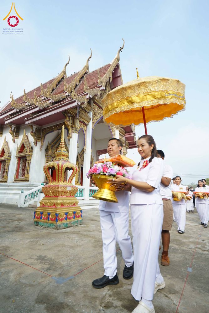 ภาพ No.298952:วันที่ 20 มกราคม พ.ศ. 2569 พิธีทอดผ้าป่าทำนุบำรุงศาสนสถาน ณ วัดใหม่นพรัตน์ ต.เนินพระปรางค์ อ.สองพี่น้อง จ.สุพรรณบุรี ในโครงการธรรมยาตรา กตัญญูบูชา มหาปูชนียาจารย์ พระมงคลเทพมุนี(สด จนฺทสโร) พระผู้ปราบมาร อนุสรณ์สถาน 7 แห่ง ปีที่ 14