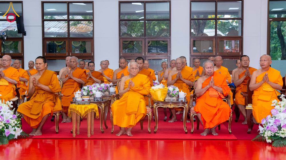 ภาพ No.316108:วันศุกร์ที่ 27 มีนาคม พ.ศ. 2569 พิธีบำเพ็ญกุศล คุณพ่อณรงค์ จินตมากุล  สิริอายุ 99 ปี 11 เดือน โยมบิดา พระครูปลัดรัตนวีรวัฒน์ (รังสฤษดิ์ อิทฺธิจินตโก) ที่ปรึกษาเจ้าคณะจังหวัดปทุมธานี เจ้าอาวาสวัดพระธรรมกาย  ณ ห้องปลูกศรัทธา 2 วัดพระธรรมกาย ปทุมธานี