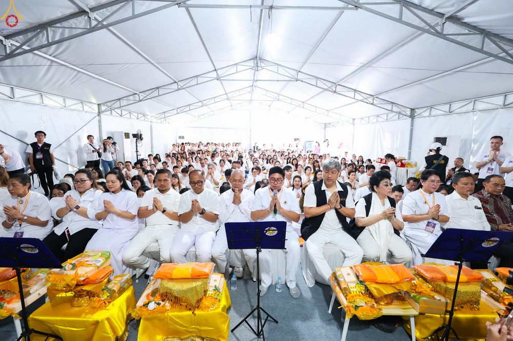 ภาพ No.331619:วันอาทิตย์ที่ 31 พฤษภาคม พ.ศ. 2569 เทศกาลวิสาขบูชานานาชาติ มหาเจดีย์บุโรพุทโธ (Borobudur) ในจังหวัดชวากลาง ประเทศอินโดนีเซีย