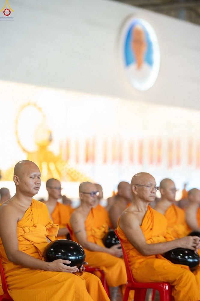 ภาพ No.345335:วันพฤหัสบดีที่ 27 สิงหาคม พ.ศ.2569 พิธีตักบาตรในวันธรรมชัย ณ สภาธรรมกายสากล วัดพระธรรมกาย ปทุมธานี