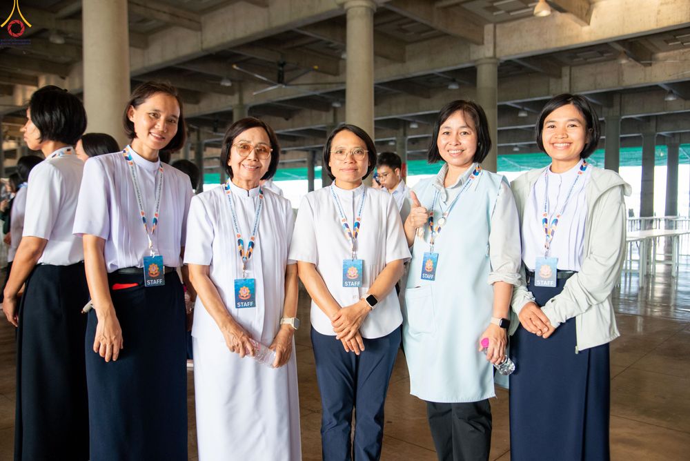 ภาพ No.320028:วันที่ 6 เมษายน พ.ศ.2569 ทีมจัดภัตตาหารประชุมเตรียมงานถวายมหาสังฆทาน 40,000 กว่าวัดทั่วประเทศ บูชาธรรม 82 ปี หลวงพ่อธัมมชโย