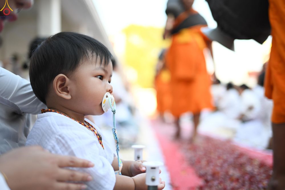 ภาพ No.295264:วันที่ 16 มกราคม พ.ศ. 2569 พิธีต้อนรับพระธรรมยาตรา อนุสรณ์สถานลำดับที่ 4 (ภาพชุดที่ 2) สถานที่เกิดด้วยกายธรรม ณ วัดโบสถ์บน ต.บางคูเวียง จ.นนทบุรี ในโครงการธรรมยาตรา กตัญญูบูชา มหาปูชนียาจารย์ พระมงคลเทพมุนี(สด จนฺทสโร) พระผู้ปราบมาร อนุสรณ์สถาน 7 แห่ง ปี