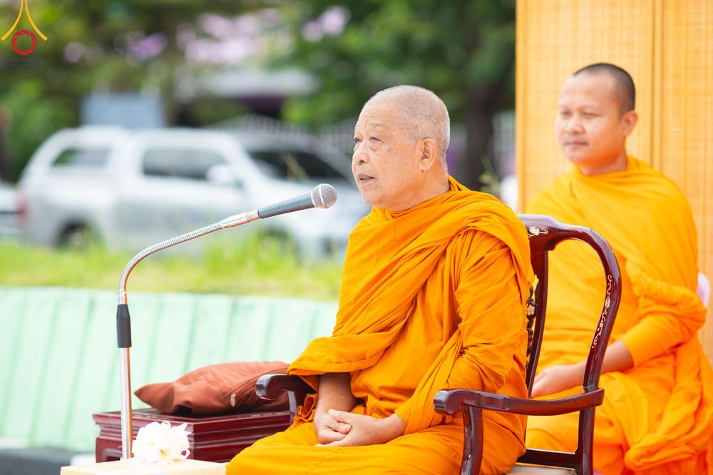 ภาพ No.341204:วันที่ 27 กรกฎาคม พ.ศ. 2569 พิธีตักบาตรพระ 1,000 รูป เมืองพัทลุง  ณ ถนนราเมศวร์ อ.เมือง จ.พัทลุง