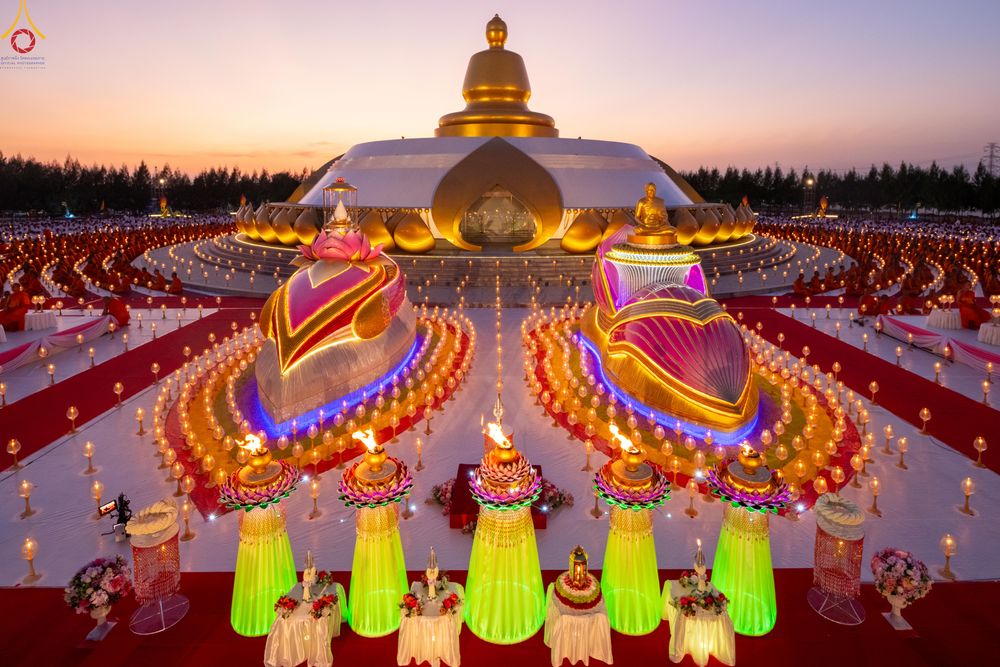 ภาพ No.302271:วันที่ 23 มกราคม พ.ศ. 2569 พิธีจุดประทีปธรรมถวายเป็นพุทธบูชา (ภาพชุดที่ 2) และบูชาธรรมมหาปูชนียาจารย์  ณ อนุสรณ์สถานลำดับที่ 5 สถานที่เผยแผ่วิชชาธรรมกายครั้งแรก อนุสรณ์สถานบางปลา วัดบางปลา อำเภอบางเลน จังหวัดนครปฐม ในโครงการธรรมยาตรา กตัญญูบูชา มหาปูชนีย