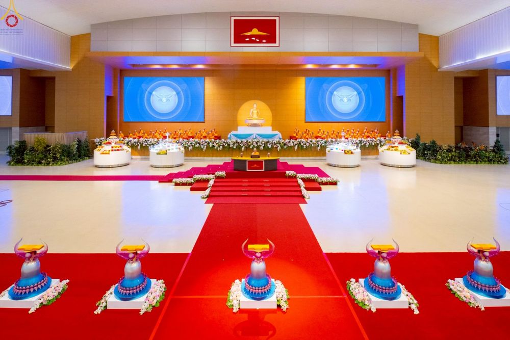 ภาพ No.277569:วันอาทิตย์ต้นเดือนที่ 7 ธันวาคม พ.ศ.2568 พิธีทอดผ้าป่าต้นสมบัติจักรพรรดิ ณ สภาธรรมกายสากล วัดพระธรรมกาย