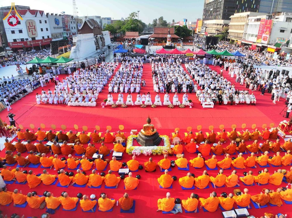 ภาพ No.312637:วันอาทิตย์ที่ 8 มีนาคม พ.ศ.2569 ทำบุญเมืองนครราชสีมา 558 ปี ตักบาตรพระ 10,000 รูป