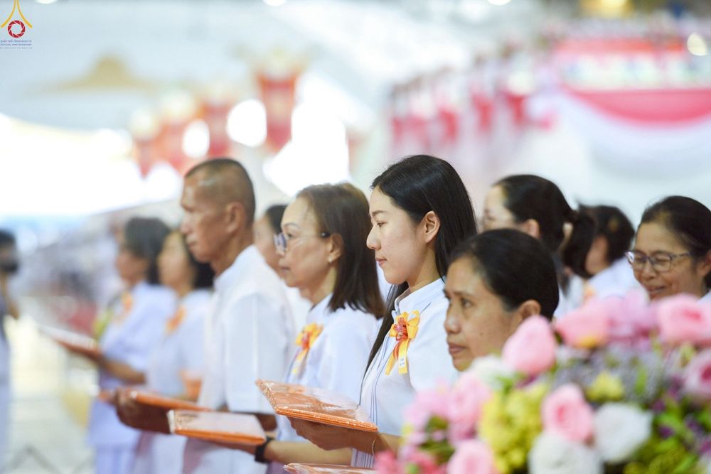 ภาพ No.244015:วันอาทิตย์ที่ 7 กันยายน พ.ศ. 2568 พิธีทอดผ้าป่าสมทบกฐินวัดพระธรรมกาย และสมทบกฐิน 30,000 วัดทั่วไทย ครั้งที่ 2 ณ ห้องแก้วสารพัดนึก 1 วัดพระธรรมกาย