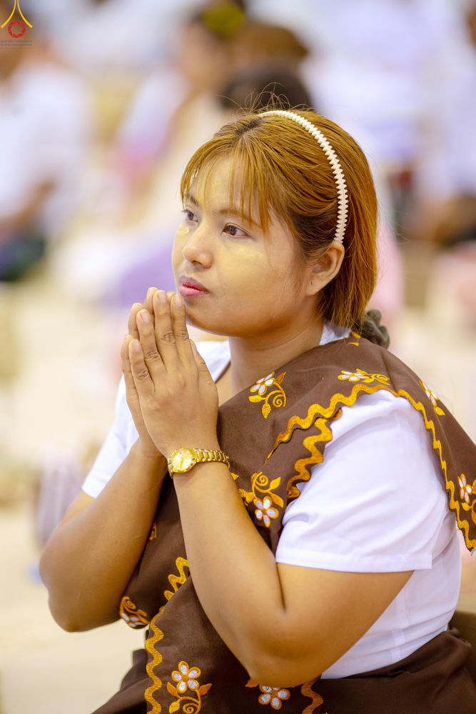 ภาพ No.327810:วันที่ 3 พฤษภาคม พ.ศ.2569 พิธีรับมอบพระบรมสารีริกธาตุ จากสาธารณรัฐแห่งสหภาพเมียนมา ณ ห้องแก้วสารพัดนึก วัดพระธรรมกาย