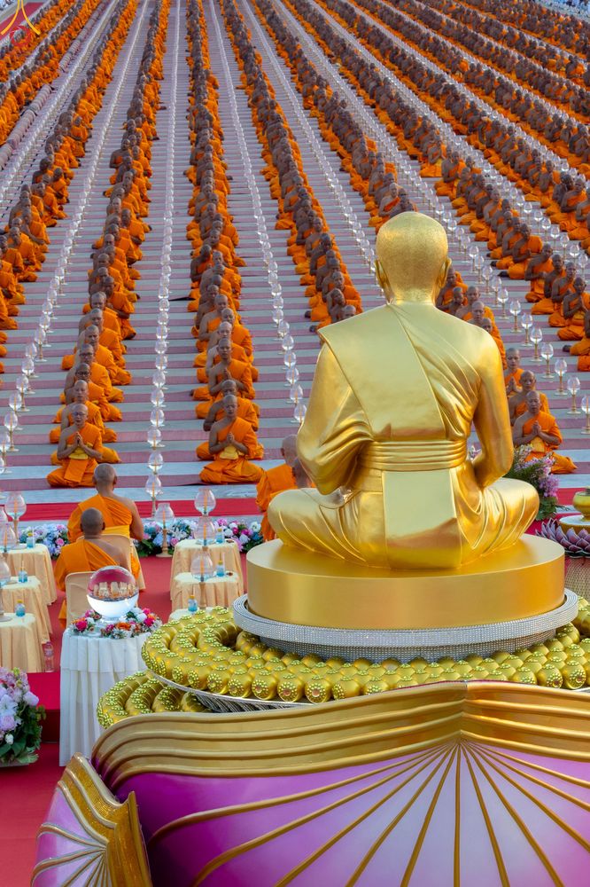 ภาพ No.307836:วันที่ 31 มกราคม พ.ศ. 2569 พิธีจุดประทีปธรรมถวายเป็นพุทธบูชา  และบูชาธรรมมหาปูชนียาจารย์ (ภาพชุดที่ 2) ณ วัดพระธรรมกาย ปทุมธานี ในโครงการธรรมยาตรา กตัญญูบูชา มหาปูชนียาจารย์ พระมงคลเทพมุนี(สด จนฺทสโร) พระผู้ปราบมาร อนุสรณ์สถาน 7 แห่ง ปีที่ 14