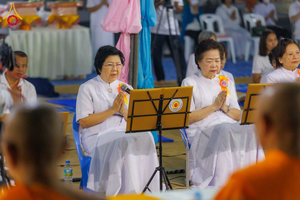 ภาพ No.298473:วันที่ 20 มกราคม พ.ศ. 2569 พิธีถวายภัตตาหารเป็นสังฆทาน แด่พระธรรมยาตรา ณ อนุสรณ์สถานบางปลา วัดบางปลา อำเภอบางเลน จังหวัดนครปฐม ในโครงการธรรมยาตรา กตัญญูบูชา มหาปูชนียาจารย์ พระมงคลเทพมุนี(สด จนฺทสโร) พระผู้ปราบมาร อนุสรณ์สถาน 7 แห่ง ปีที่ 14