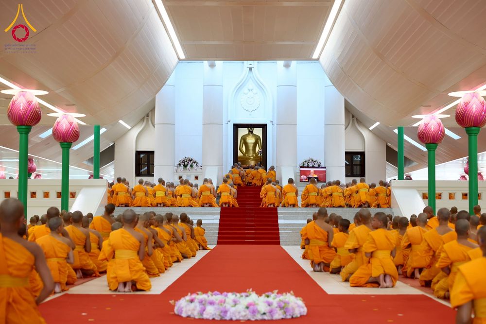 ภาพ No.233187:วันที่ 11 กรกฏาคม พ.ศ. 2568 พิธีอธิษฐานพรรษา ของคณะสงฆ์ ณ โบสถ์พระไตรปิฎก วัดพระธรรมกาย ต.คลองสาม อ.คลองหลวง จ.ปทุมธานี