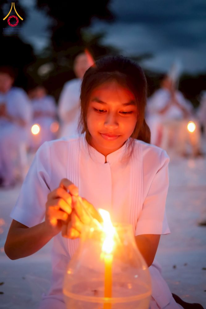 ภาพ No.261927:วันที่ 14 ตุลาคม พ.ศ. 2568 พิธีกลั่นแผ่นดิน โปรยทรายตอกเสาเข็มมหามงคลต้นแรก  สร้างองค์พระเจดีย์และจุดประทีปถวายเป็นพุทธบูชา ณ ศูนย์ปฏิบัติธรรมชัยนาท ต.ธรรมามูล อ.ชัยนาท จ.ชัยนาท