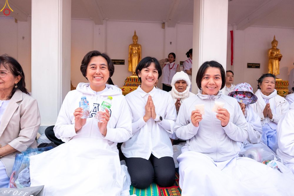 ภาพ No.294343:วันที่ 14 มกราคม พ.ศ. 2569 พิธีตักบาตรพระธรรมยาตรา ณ วัดสองพี่น้อง ต.ต้นตาล อ.สองพี่น้อง จ.สุพรรณบุรี ในโครงการธรรมยาตรา กตัญญูบูชา มหาปูชนียาจารย์ พระมงคลเทพมุนี(สด จนฺทสโร) พระผู้ปราบมาร อนุสรณ์สถาน 7 แห่ง ปีที่ 14