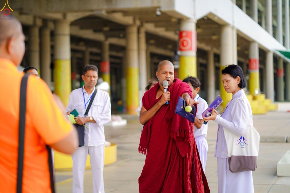 ภาพ No.345171:วันที่ 7 - 19 สิงหาคม พ.ศ.2569 ต้อนรับชาวต่างชาติเยี่ยมชมวัดพระธรรมกาย