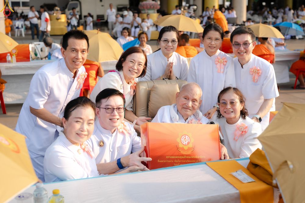ภาพ No.325068:วันที่ 22 เมษายน พ.ศ.2569 (วันคุ้มครองโลก) พิธีถวายมหาสังฆทาน 40,000 กว่าวัดทั่วประเทศ (ชุดที่ 2) ณ ลานธรรม พระมหาธรรมกายเจดีย์ วัดพระธรรมกาย