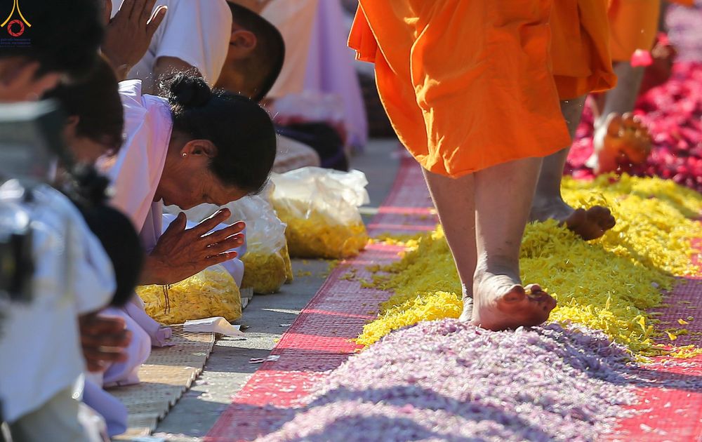 ภาพ No.279623:วันที่ 2 มกราคม พ.ศ.2569 พิธีต้อนรับพระธรรมยาตรา ครั้งที่ 1 ณ วัดพระธรรมกาย (วิหารหลวงปู่ - พระมหาธรรมกายเจดีย์)