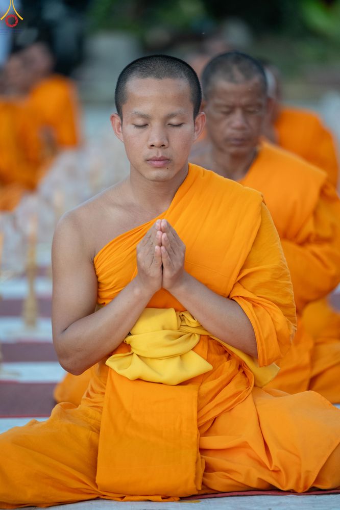 ภาพ No.293950:วันที่ 14 มกราคม พ.ศ. 2569 พิธีจุดประทีปถวายเป็นพุทธบูชา และบูชาธรรมมหาปูชนียาจารย์  ณ วัดสองพี่น้อง ต.ต้นตาล อ.สองพี่น้อง จ.สุพรรณบุรี ในโครงการธรรมยาตรา กตัญญูบูชา มหาปูชนียาจารย์ พระมงคลเทพมุนี(สด จนฺทสโร) พระผู้ปราบมาร อนุสรณ์สถาน 7 แห่ง ปีที่ 14