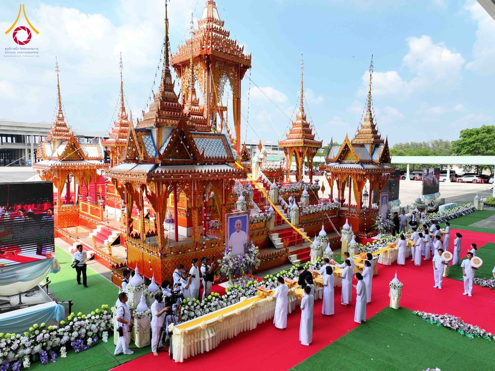 ภาพ No.316580:วันอาทิตย์ที่ 29 มีนาคม พ.ศ. 2569 พิธีทอดผ้าบังสุกุลและพิธีชำระร่าง โยมพ่อณรงค์ จินตมากุล  สิริอายุ 99 ปี 11 เดือน โยมบิดา พระครูปลัดรัตนวีรวัฒน์ (รังสฤษดิ์ อิทฺธิจินตโก) ที่ปรึกษาเจ้าคณะจังหวัดปทุมธานี เจ้าอาวาสวัดพระธรรมกาย  ณ ฌาปนสถานชั่วคราว ทางเข้า 