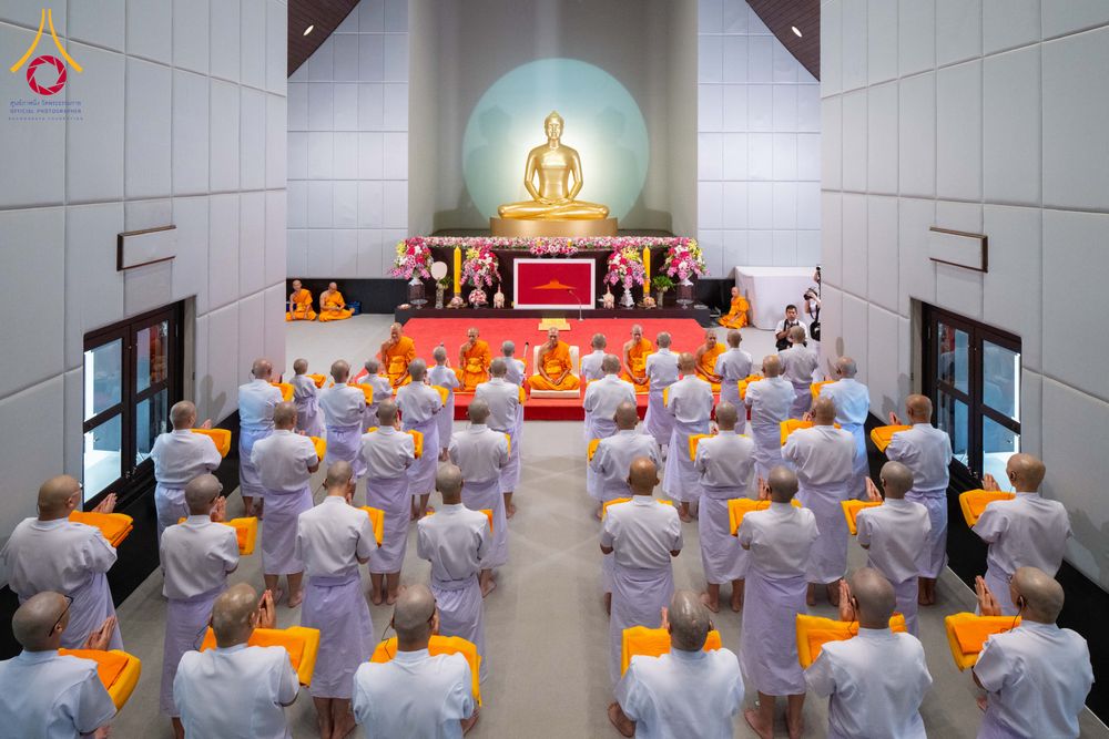 ภาพ No.286581:วันเสาร์ที่ 12 กรกฏาคม พ.ศ.2568 พิธีบรรพชาอุปสมบท  โครงการบรรพชาอุปสมบทหมู่ ธรรมทายาทนานาชาติ(ภาคภาษาจีน), โครงการบรรพชาสามเณร โรงเรียนนานาชาติ รุ่นที 14