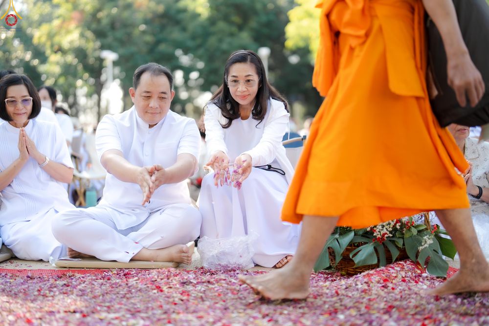 ภาพ No.286990:วันที่ 2 มกราคม พ.ศ.2569 พิธีต้อนรับพระธรรมยาตรา ครั้งที่ 1 (ภาพชุดที่ 2) ณ วัดพระธรรมกาย (วิหารหลวงปู่ - พระมหาธรรมกายเจดีย์)