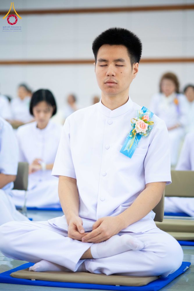 ภาพ No.278427:วันพุธที่ 10 ธันวาคม พ.ศ.2568  พิธีทอดผ้าป่าเพื่อสนับสนุนโครงการตักบาตรพระ 10,000 รูป เมืองกาญจนบุรี ณ อาคารปลูกศรัทธา วัดพระธรรมกาย