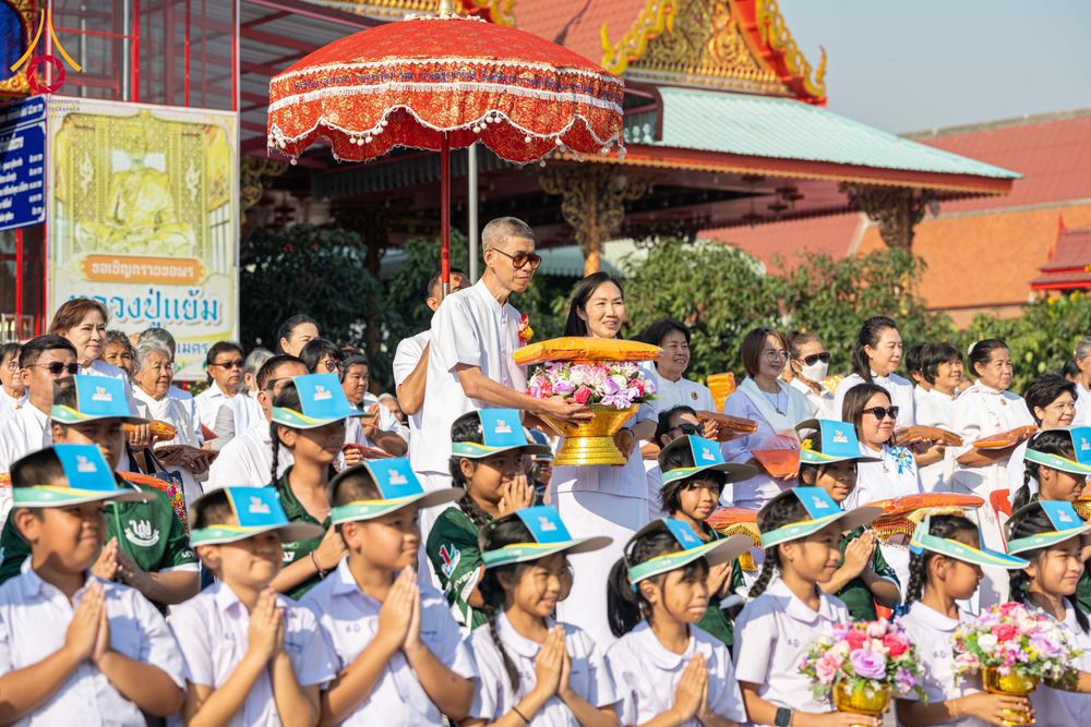 ภาพ No.303659:วันที่ 27 มกราคม พ.ศ. 2569 พิธีทอดผ้าป่าทำนุบำรุงศาสนสถาน ณ วัดตะเคียน อ.บางกรวย จ.นนทบุรี ในโครงการธรรมยาตรา กตัญญูบูชา มหาปูชนียาจารย์ พระมงคลเทพมุนี(สด จนฺทสโร) พระผู้ปราบมาร อนุสรณ์สถาน 7 แห่ง ปีที่ 14