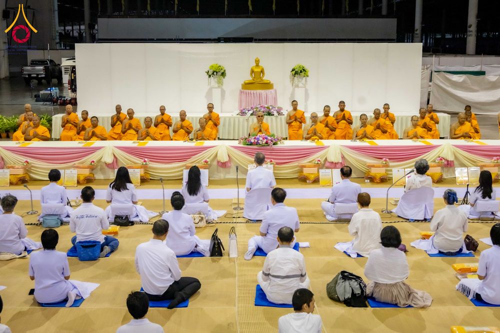 ภาพ No.305306:วันที่ 29 มกราคม พ.ศ. 2569 พิธีถวายภัตตาหารเป็นสังฆทาน แด่พระธรรมยาตรา ณ วัดพระธรรมกาย  จังหวัดปทุมธานี ในโครงการธรรมยาตรา กตัญญูบูชา มหาปูชนียาจารย์ พระมงคลเทพมุนี(สด จนฺทสโร) พระผู้ปราบมาร อนุสรณ์สถาน 7 แห่ง ปีที่ 14