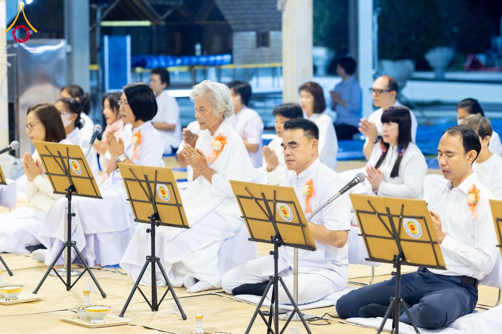 ภาพ No.288838:วันที่ 6 มกราคม พ.ศ. 2569 พิธีถวายภัตตาหารเป็นสังฆทาน แด่พระธรรมยาตรา ในโครงการธรรมยาตรา กตัญญูบูชา มหาปูชนียาจารย์ พระมงคลเทพมุนี(สด จนฺทสโร) พระผู้ปราบมาร อนุสรณ์สถาน 7 แห่ง ปีที่ 14 ณ อนุสรณ์สถานมหาวิหารพระมงคลเทพมุนี (โลตัสแลนด์) อ.สองพี่น้อง จ.สุพรร