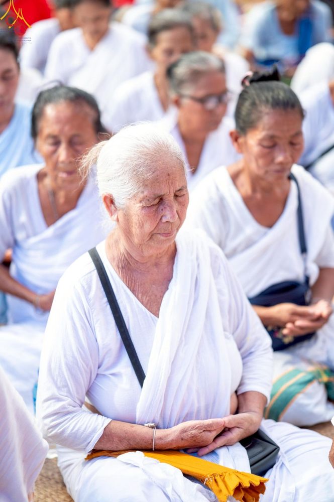 ภาพ No.261644:วันที่ 19 ตุลาคม พ.ศ. 2568 พิธีทอดกฐินสมทบ วัดกัลยาณมิตรต่างประเทศ บูชาธรรม 81 ปี หลวงพ่อธัมมชโย ณ วัดสารนาถ เมืองคาร์การชารี ประเทศบังกลาเทศ 