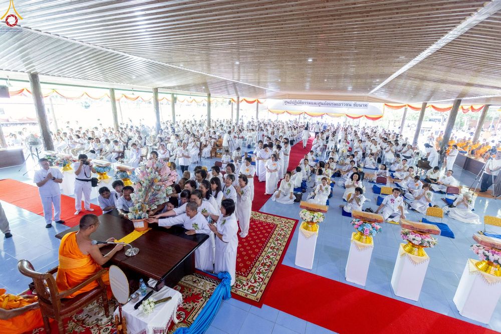 ภาพ No.255865:วันที่ 14 ตุลาคม พ.ศ. 2568 พิธีทอดกฐินสามัคคีทั่วไทย 30,000 วัด โดยคณะศิษยานุศิษย์ บูชาธรรม 81 ปี หลวงพ่อธัมมชโย ณ ศูนย์ปฏิบัติธรรมชัยนาท ต.ธรรมามูล อ.ชัยนาท จ.ชัยนาท