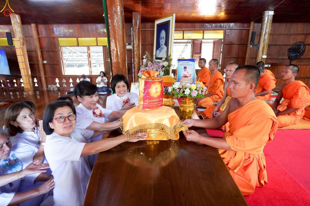 ภาพ No.262348:วันที่ 19 ตุลาคม พ.ศ. 2568 พิธีทอดกฐินสามัคคีทั่วไทย 30,000 วัด โดยคณะศิษยานุศิษย์ บูชาธรรม 81 ปี หลวงพ่อธัมมชโย ณ วัดป่าหมาก ต.แม่ลาน้อย อ.แม่ลาน้อย จ.แม่ฮ่องสอน