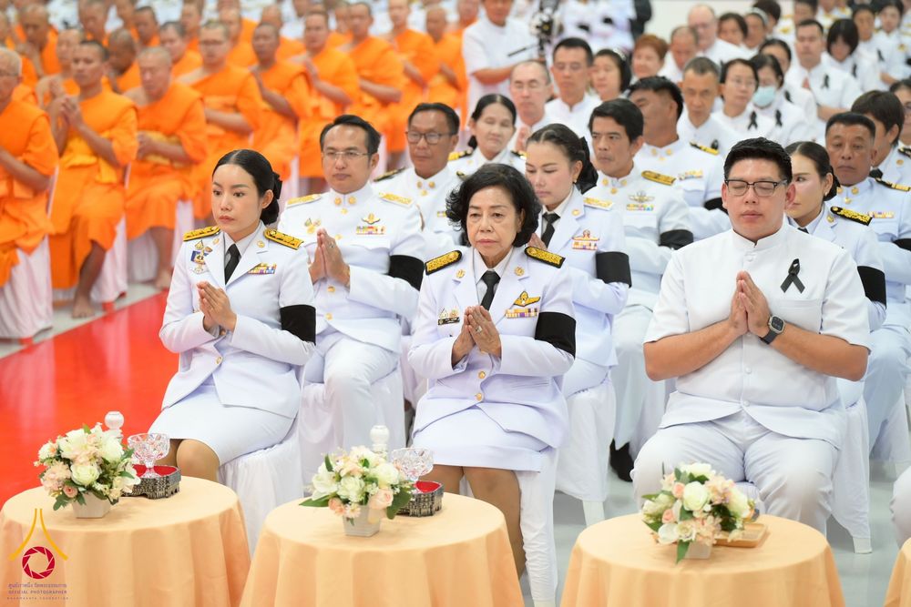 ภาพ No.262487:วันที่ 30 ตุลาคม พ.ศ. 2568 พสกนิกรอำเภอคลองหลวง จัดพิธีบำเพ็ญกุศลสัตตมวาร ถวายพระราชกุศลแด่สมเด็จพระพันปีหลวง ณ วัดพระธรรมกาย