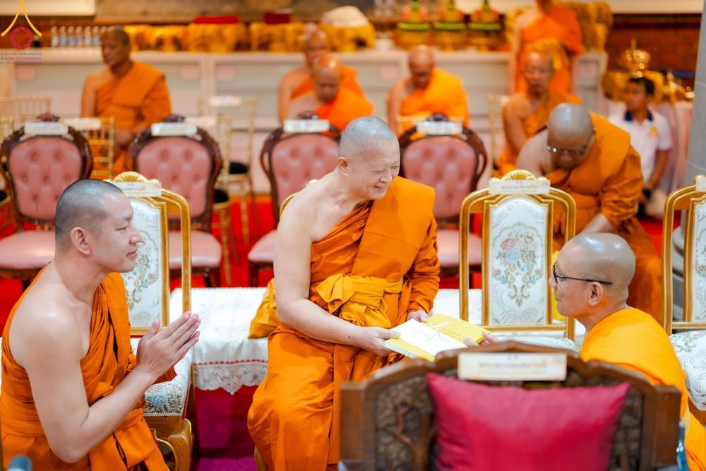 ภาพ No.142581:พิธีพัทธสีมา ประดิษฐานลูกนิมิตมหาสมบัติ สถาปนาอุโบสถวัดพระธรรมกายลอนดอน บูชาธรรม 80 ปี หลวงพ่อธัมมชโย วันเสาร์ที่ 22 มิถุนายน พ.ศ. 2567