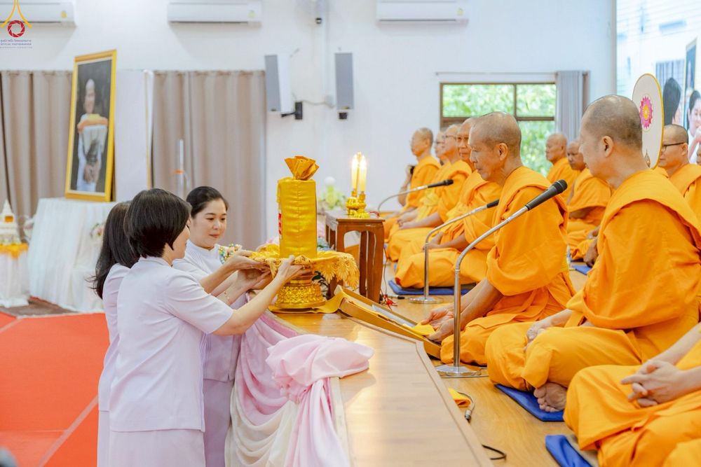 ภาพ No.246862:วันอาทิตย์ที่ 14 กันยายน พ.ศ. 2568 พิธีทอดผ้าป่า ซื้อดิน ปรับพื้นที่ลานธรรม  และพิธีกลั่นแผ่นดิน โปรยทราย สถาปนาองค์พระเจดีย์ เพื่อสร้างสันติภาพโลก  ณ ศูนย์ปฏิบัติธรรมสระบุรี อ.พระพุทธบาท จ.สระบุรี