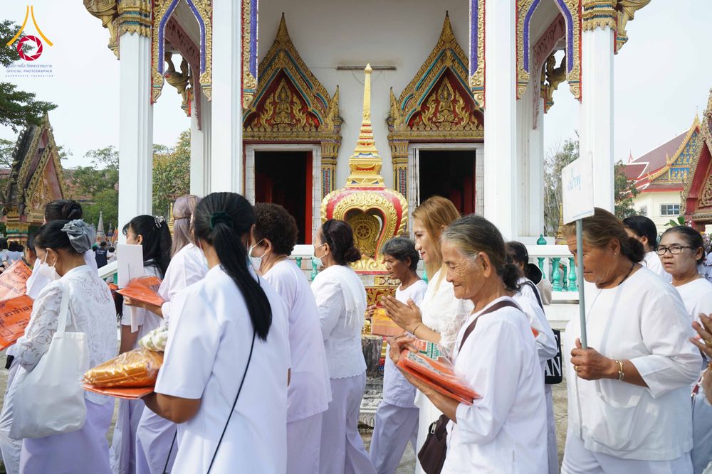 ภาพ No.298965:วันที่ 20 มกราคม พ.ศ. 2569 พิธีทอดผ้าป่าทำนุบำรุงศาสนสถาน ณ วัดใหม่นพรัตน์ ต.เนินพระปรางค์ อ.สองพี่น้อง จ.สุพรรณบุรี ในโครงการธรรมยาตรา กตัญญูบูชา มหาปูชนียาจารย์ พระมงคลเทพมุนี(สด จนฺทสโร) พระผู้ปราบมาร อนุสรณ์สถาน 7 แห่ง ปีที่ 14