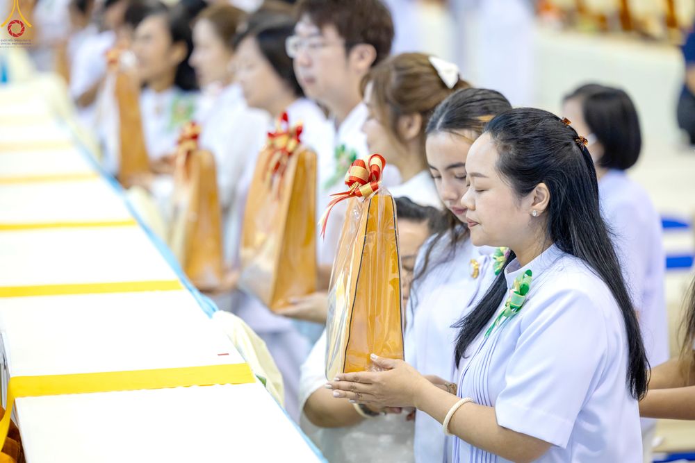 ภาพ No.342263:วันอาทิตย์ที่ 2 สิงหาคม พ.ศ.2569 พิธีถวายไทยธรรม คณะสงฆ์ 2,000 กว่าวัด ทั่วประเทศ, พิธีถวายไทยธรรม คณะสงฆ์ 323 วัด 4 จังหวัดชายแดนใต้ ณ สภาธรรมกายสากล วัดพระธรรมกาย
