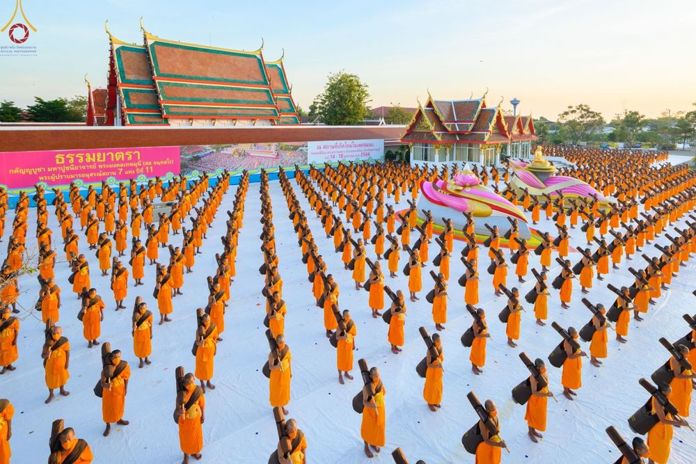 ภาพ No.72705:พุทธบุตรธรรมยาตรา ปฏิบัติธรรมและบันทึกภาพประวัติศาสตร์ ในโครงการธรรมยาตรากตัญญูบูชา มหาปูชนียาจารย์ พระมงคลเทพมุนี(สด จนฺทสโร) พระผู้ปราบมาร อนุสรณ์สถาน 7 แห่ง ปีที่ 11 ณ วัดสองพี่น้อง อ.สองพี่น้อง จ.สุพรรณบุรี วันที่ 15 มกราคม พ.ศ. 2566