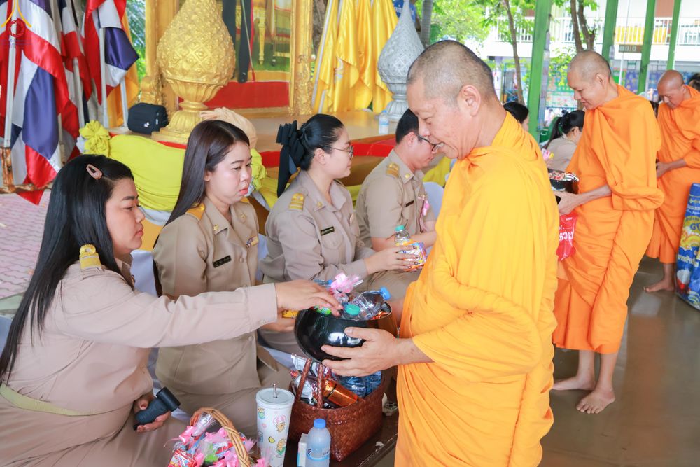 ภาพ No.333678:วันพฤหัสบดี ที่ 11 มิถุนายน พ.ศ.2569 โครงการตักบาตรปลื้มใจ" เนื่องในวันไหว้ครู  ณ โรงเรียนธนสิทธิ์อนุสรณ์ อ.บางพลี จ.สมุทรปราการ