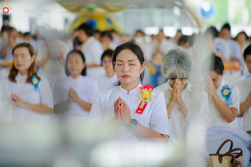 ภาพ No.337503:วันจันทร์ที่ 29 มิถุนายน พ.ศ.2569 (วันพระขึ้น 15 ค่ำ เดือน 8) พิธีบุพเปตพลี ครั้งที่ 184 ณ หอฉันคุณยายอาจารย์ฯ  พิธีสวดธัมมจักกัปปวัตนสูตร ครบ 8,495,000,000 จบ ณ มหาวิหารคด วัดพระธรรมกาย