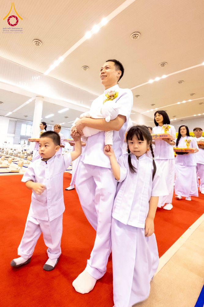 ภาพ No.264622:วันอาทิตย์ที่ 2 พฤศจิกายน พ.ศ. 2568 พิธีทอดกฐินสามัคคี ณ สภาธรรมกายสากล วัดพระธรรมกาย