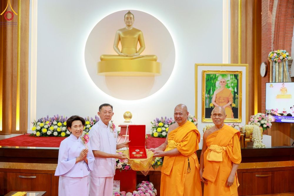 ภาพ No.142771:พิธีพัทธสีมา ประดิษฐานลูกนิมิตมหาสมบัติ สถาปนาอุโบสถวัดพระธรรมกายลอนดอน บูชาธรรม 80 ปี หลวงพ่อธัมมชโย วันเสาร์ที่ 22 มิถุนายน พ.ศ. 2567