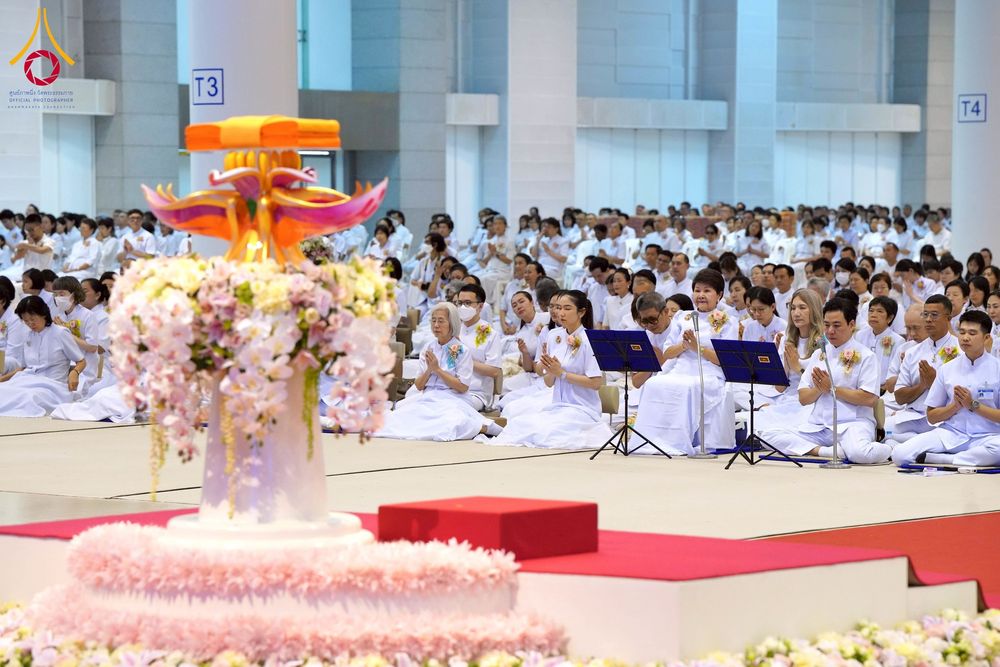 ภาพ No.264656:วันอาทิตย์ที่ 2 พฤศจิกายน พ.ศ. 2568 พิธีทอดกฐินสามัคคี ณ สภาธรรมกายสากล วัดพระธรรมกาย