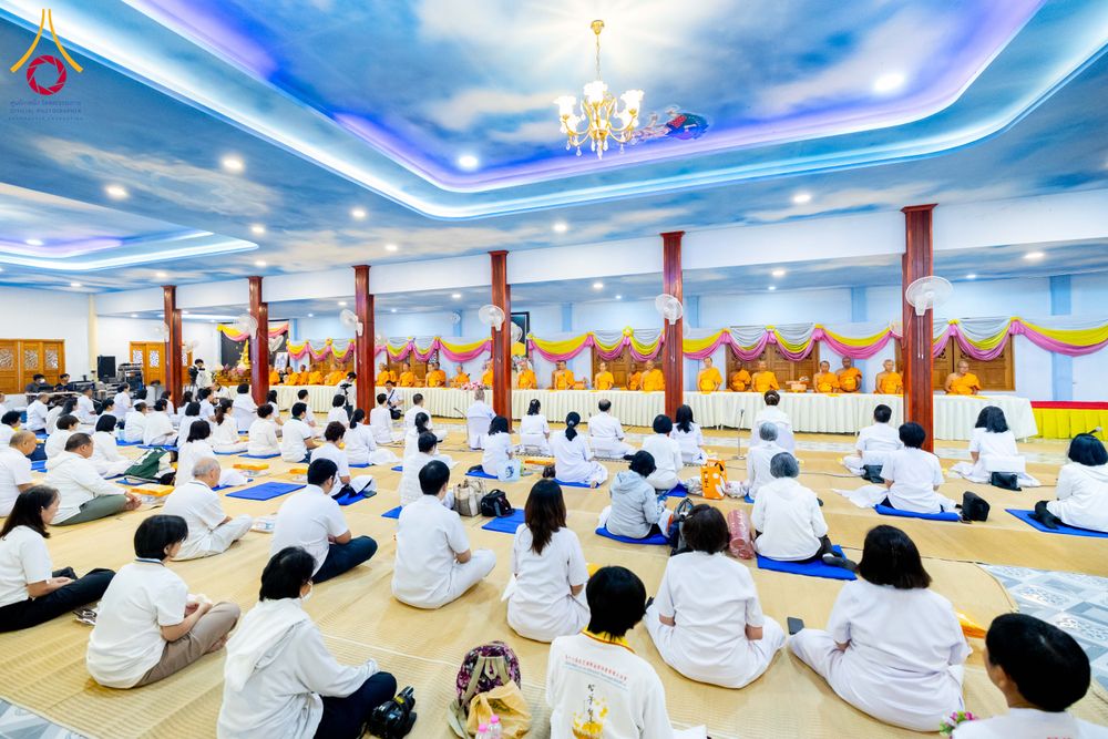 ภาพ No.294842:วันที่ 15 มกราคม พ.ศ. 2569 พิธีถวายภัตตาหารเป็นสังฆทาน แด่พระธรรมยาตรา ณ วัดโบสถ์บน ต.บางคูเวียง จ.นนทบุรี อนุสรณ์สถานลำดับที่ 4 สถานที่เกิดด้วยกายธรรม ในโครงการธรรมยาตรา กตัญญูบูชา มหาปูชนียาจารย์ พระมงคลเทพมุนี(สด จนฺทสโร) พระผู้ปราบมาร อนุสรณ์สถาน 7 แ