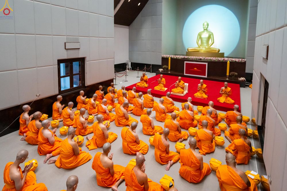 ภาพ No.335429:วันเสาร์ที่ 13 มิถุนายน พ.ศ.2569 พิธีขอบรรพชา , พิธีขอสรณคมน์และศีล , พิธีถวายบาตร , พิธีอุปสมบท โครงการอุปสมบทหมู่ผู้บริหาร รุ่นที่ 16 , โครงการอุปสมบทหมู่ธรรมทายาท  ระดับอุดมศึกษา รุ่นที่ 53 (ภาคฤดูฝน) ณ โบสถ์พระไตรปิฏก วัดพระธรรมกาย