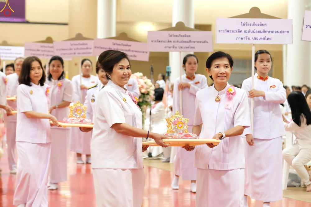 ภาพ No.311955:วันอังคารที่ 3 มีนาคม พ.ศ.2569 พิธีมอบโล่วัชรเกียรติยศ โครงการตอบปัญหาธรรมะทางก้าวหน้า ครั่งที่ 43, พิธีมอบโล่วัชรเกียรติยศ โครงการสอบตอบปัญหาศีลธรรม เพื่อสันติภาพโลก (World-Pec) ครั้งที่ 19 ณ สภาธรรมกายสากล วัดพระธรรมกาย