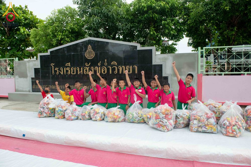 ภาพ No.342587:วันที่ 5 สิงหาคม พ.ศ. 2569  กิจกรรมตักบาตรโครงการรักความดี เพื่อเผยแผ่งานพระพุทธศาสนา  ศูนย์คมนาคม วัดพระธรรมกาย ณ โรงเรียนสังข์อ่ำ อ.คลองหลวง จ.ปทุมธานี