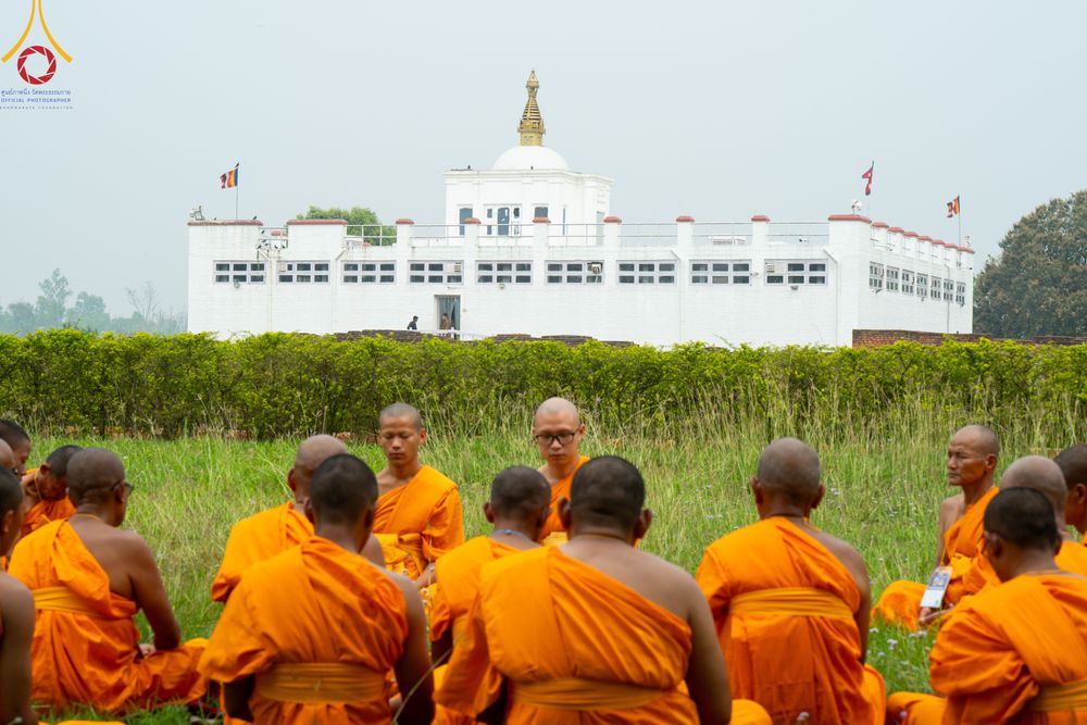 ภาพ No.314628:วันที่ 20 มีนาคม พ.ศ. 2569 พระอาจารย์ แนะนำการปฏิบัติธรรมให้แก่สามเณร  โครงการบรรพชาสามเณร 500 รูป เนปาล ณ วิหารมายาเทวี ประเทศเนปาล