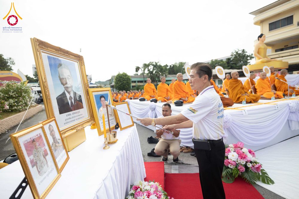 ภาพ No.346940:วันอาทิตย์ที่ 30 สิงหาคม พ.ศ. 2569  พิธีทำบุญตักบาตรพระ 123 รูป เนื่องในโอกาสครบรอบ 122 ปี แห่งการก่อตั้งอำเภอคลองหลวง จังหวัดปทุมธานี ณ บริเวณหน้าที่ว่าการอำเภอคลองหลวง