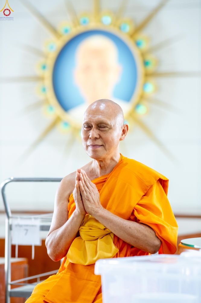 ภาพ No.328784:วันเสาร์ที่ 16 พฤษภาคม พ.ศ.2569 พิธีบุพเปตพลี ครั้งที่ 183 ร่วมอุทิศบุญแด่หมู่ญาติที่ล่วงลับไปแล้ว และสืบทอดอายุพระพุทธศาสนา ณ หอฉันคุณยายอาจารย์ฯ  วัดพระธรรมกาย